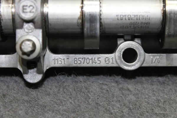 Sylinterinkansi BMW F30 G20 G30 G32 G01 G05 1.8D 2.0D OEM 8570145 image 9