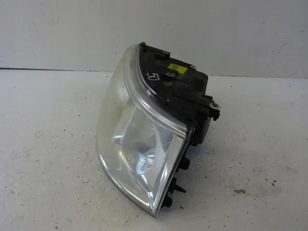 Farol esquerdo Volkswagen Transporter T5 2006 OEM image 2