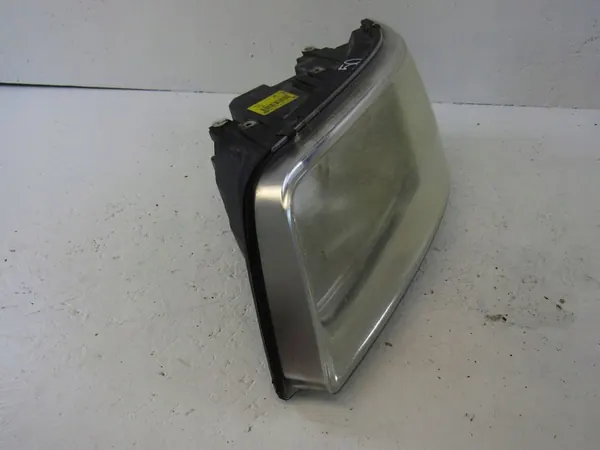 Farol esquerdo Volkswagen Transporter T5 2006 OEM image 3