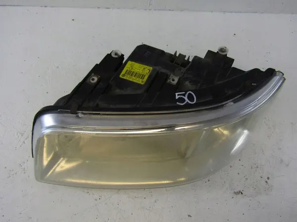 Farol esquerdo Volkswagen Transporter T5 2006 OEM image 4