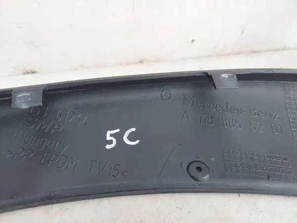 Mercedes CLA W118 AMG Moldura Para-choques Direita Dianteira A1188855201 image 8