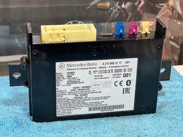 Mercedes-Benz Telematic Module OEM A2139003717 image 3