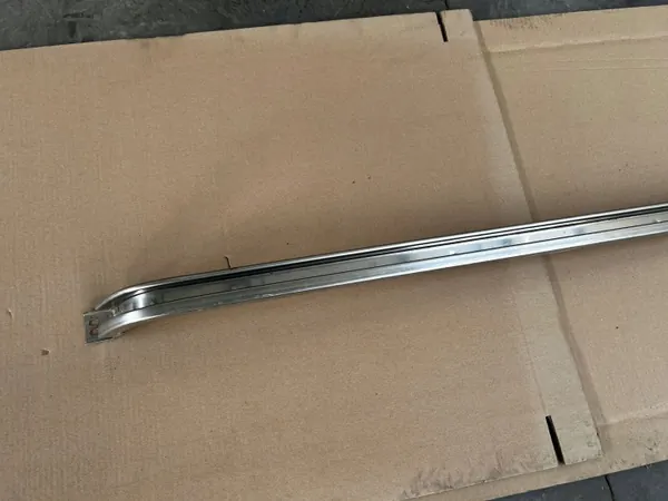 Carril guía puerta corredera OEM 7D1843872 para VW T4 image 3