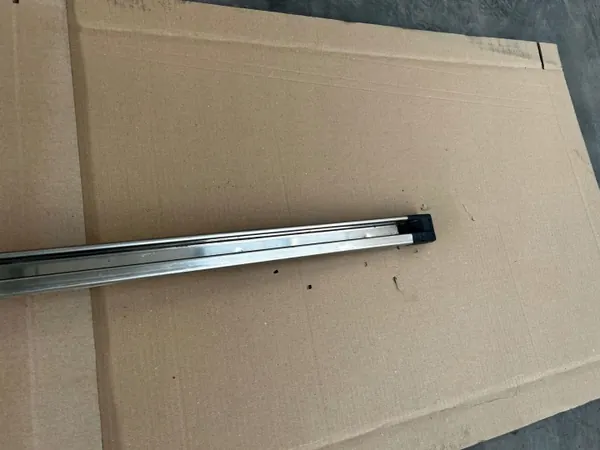 Carril guía puerta corredera OEM 7D1843872 para VW T4 image 4