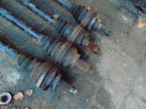 BMW 5 E39 Drivaxel Bak Vänster Höger 1229420 image 3