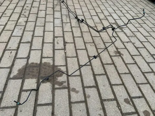 Linhas de travão Audi Q7 OEM 4M0614725K - Usado image 3