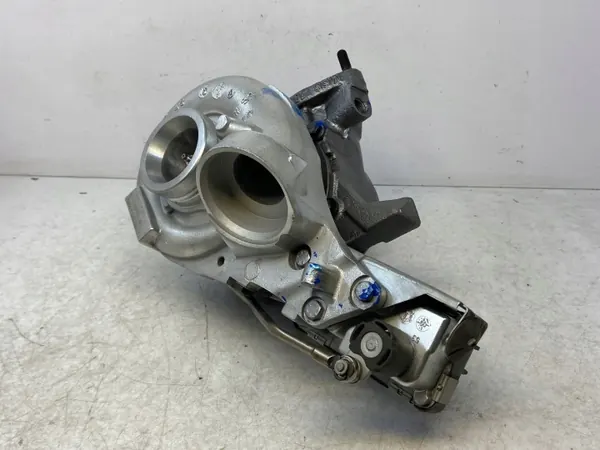Turbo d'occasion OEM A6460901080 pour Mercedes-Benz C image 3