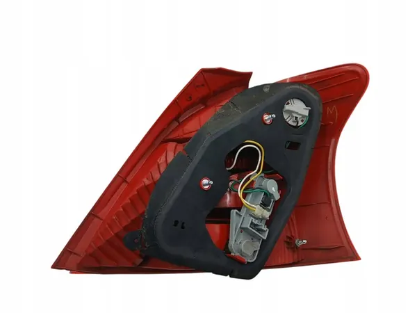 Luz Trasera Izquierda Toyota Yaris II 81561-0D110 image 2