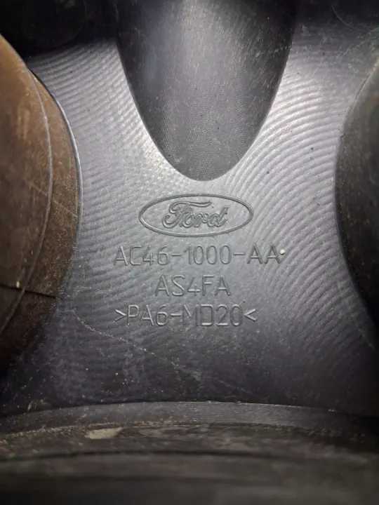 Tampa Roda Ford OEM AC46 1000 - Usado image 3