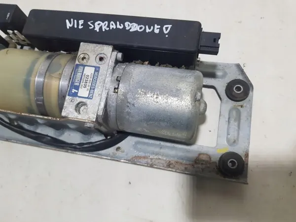 Mercedes takpump OEM A2308000030 Begagnad image 4