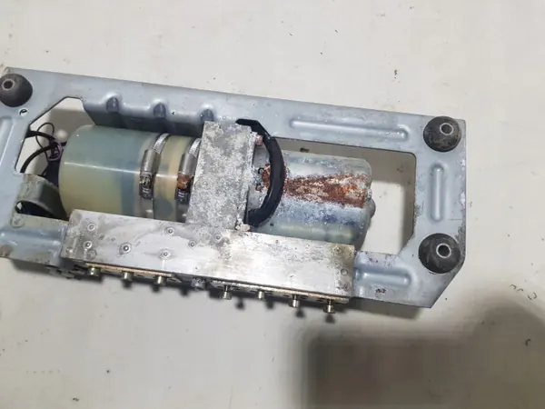 Mercedes takpump OEM A2308000030 Begagnad image 9