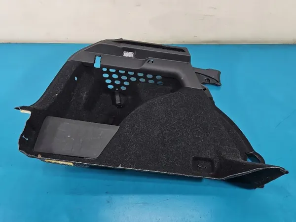 OEM 657867427D Garniture Coffre Gauche Skoda Scala 2019- image 2