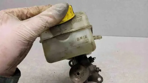 VW Jarru sylinteri OEM 03339005512 Touran 1.9L image 5