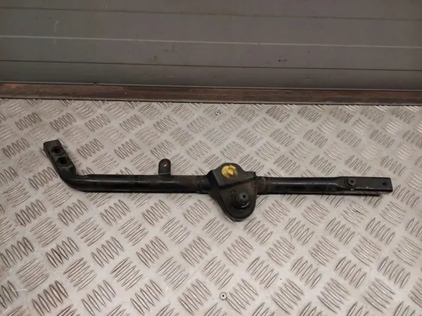 Piezas de montaje Chrysler Pacifica OEM 68231356AA image 3