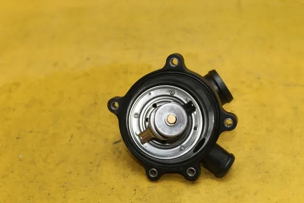 Vesipumpun Kotelo S6 C6 5.2FSI 079121115BA image 5