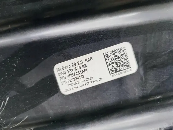 Réservoir AdBlue AUDI A4 B9 8W0131879BB image 7