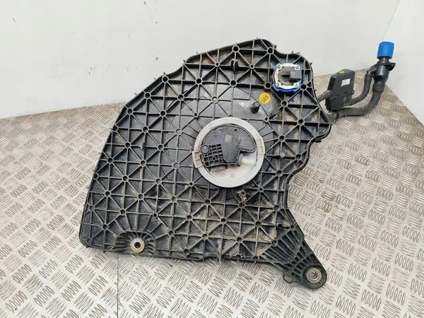 Réservoir AdBlue AUDI A4 B9 8W0131879BB image 8
