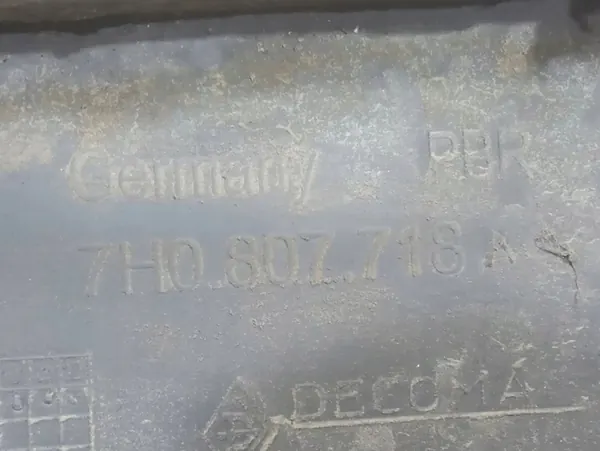 Volkswagen Transporter - Caravelle T5 2004 Para-choque dianteiro direito image 4