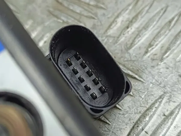 Bloco válvulas suspensão ar Maserati Levante - Traseiro image 4