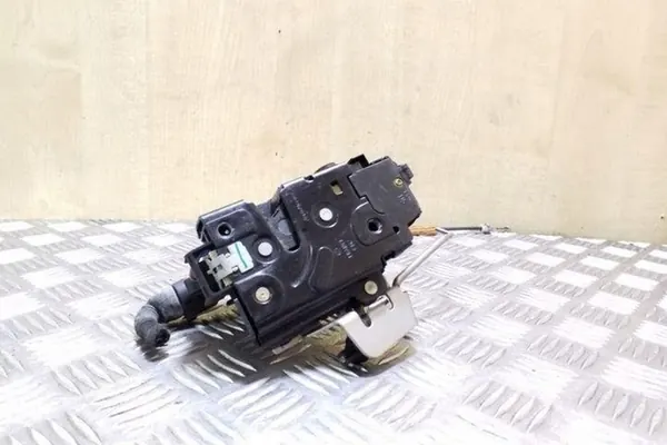 Bakre högra dörrlås AUDI A4 CABRIO 8E0839016C image 3