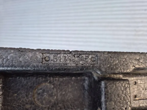 Volvo XC40 Etupuskuriabsorberi OEM 31449345 image 5