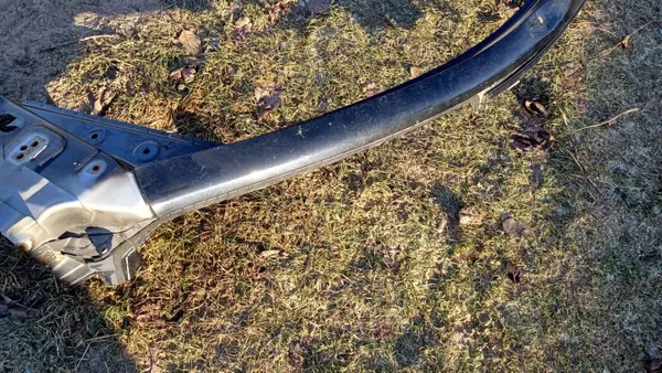 Mazda 3 BM 14-19 Oikea kattopilari OEM 4653GFH image 4