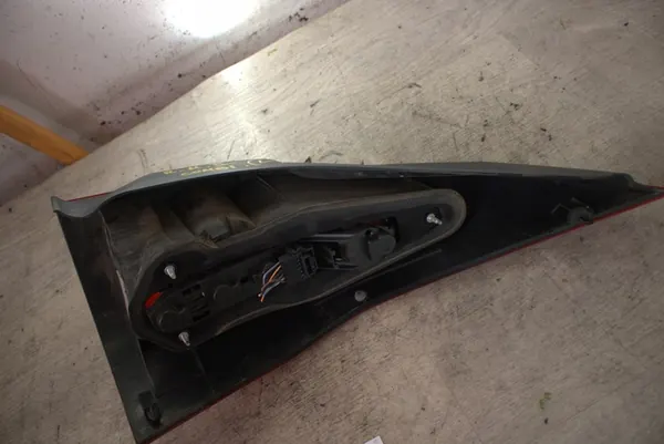 LÁMPARA TRASERA IZQUIERDA RENAULT MEGANE II KOMBI 8200142684 image 3