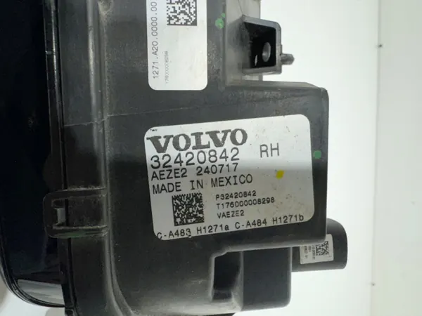 OEM 32420842 Höger LED Dagljus för Volvo EX90 image 3