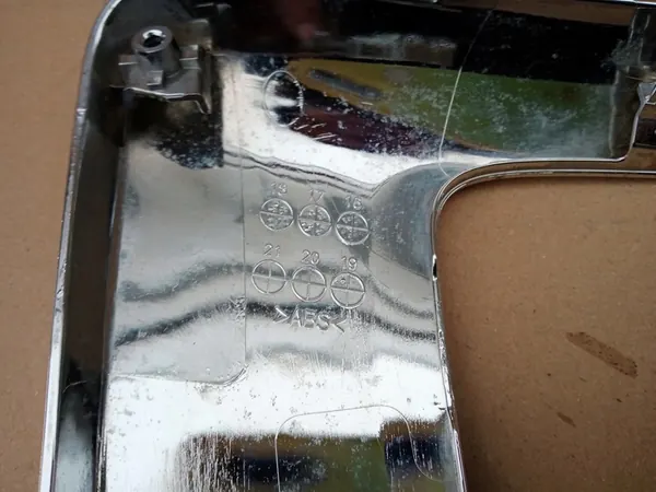 MITSUBISHI ECLIPSE CROSS Oikea Kromi Puskuri 2016 image 7