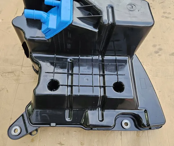 AdBlue-tankpomp OEM 8W0131878BH Audi A4 A5 B9 image 4