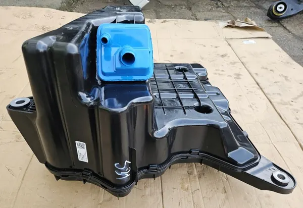 AdBlue-tankpomp OEM 8W0131878BH Audi A4 A5 B9 image 8