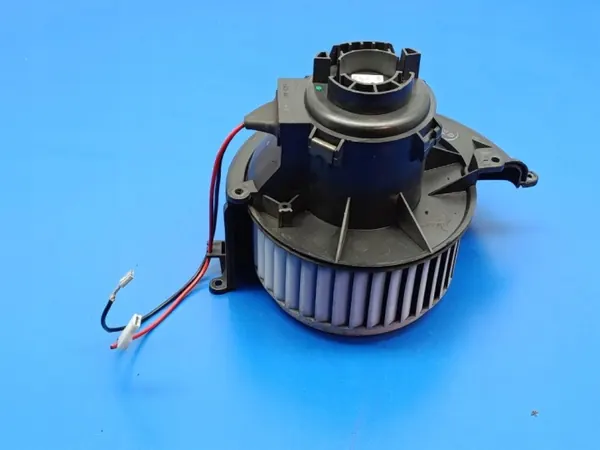 Soprador de ar Opel Astra H OEM 52407543 - Usado image 3