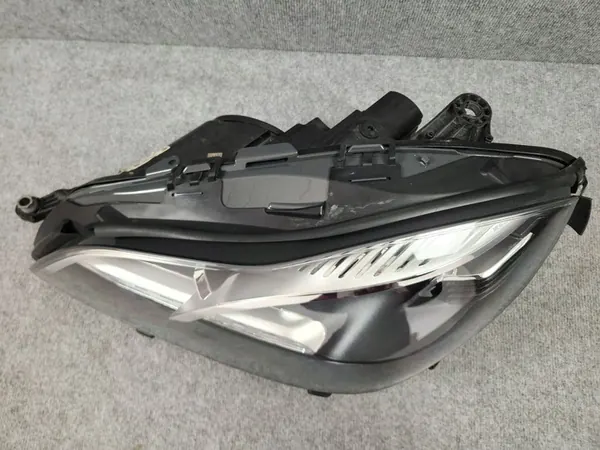 Voorste Linker Koplamp - MERCEDES E KLASSE W212 LIFT LED 11-16 image 4