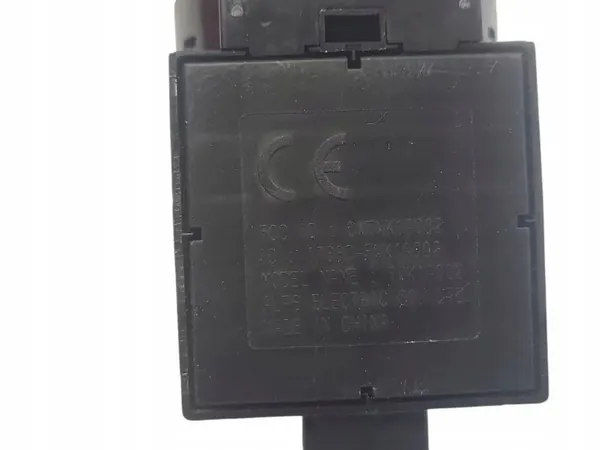 Botón Start/Stop Nissan OEM 1788DFWK1A002 image 3
