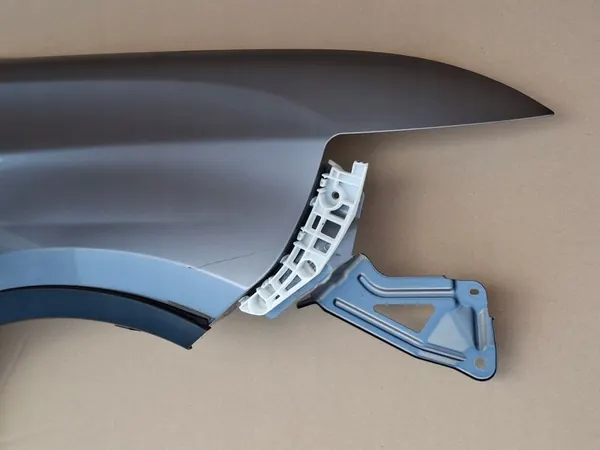 Parafango anteriore destro Mitsubishi Outlander III OE 5220K686 image 2