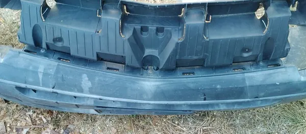 Front Bumper Renault Kangoo III 2008- image 6