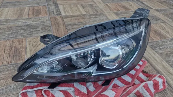 PEUGEOT 308 II LIFT T9 LED KOPLAMP image 2