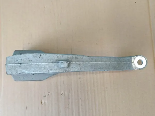 Etuoikea iskunvaimenninpidike OEM 4M0413038N Audi Q5 image 3