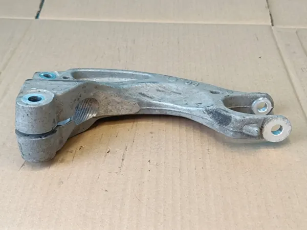 Etuoikea iskunvaimenninpidike OEM 4M0413038N Audi Q5 image 4