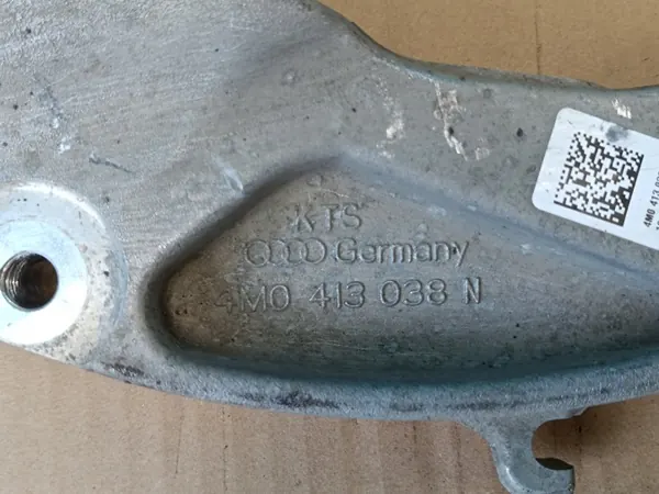 Etuoikea iskunvaimenninpidike OEM 4M0413038N Audi Q5 image 6