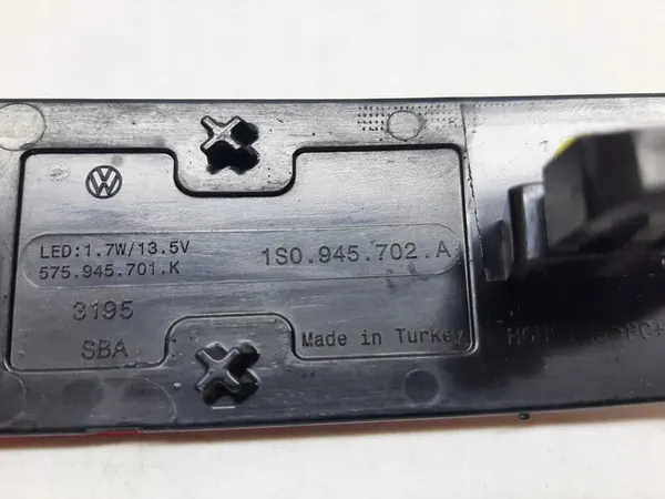 VW UP! Takavalo 1S0945702A Alkuperäinen image 3