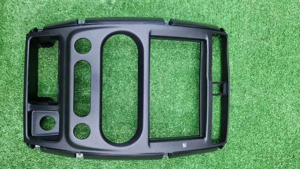 OEM RAMKA CZARNA Radio-kehys Suzuki Jimny 2005-2017 image 2