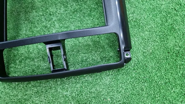 OEM RAMKA CZARNA Radio-kehys Suzuki Jimny 2005-2017 image 3