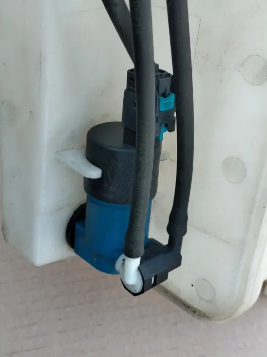Scheibenwaschbehälter Renault Captur I OEM 289107623R D image 5