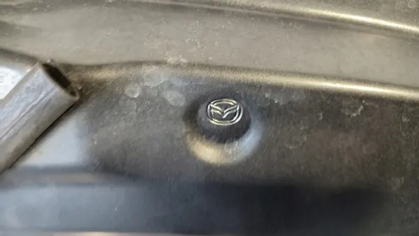 Motorabdeckung Mazda CX-30 OEM BŁMSMCX301926 Gebraucht image 9