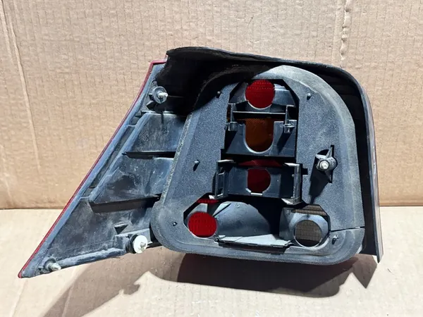 Höger Bakljus VW Golf IV HB image 2