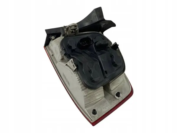 Audi A4 S4 B7 2007 Luz trasera izquierda image 6