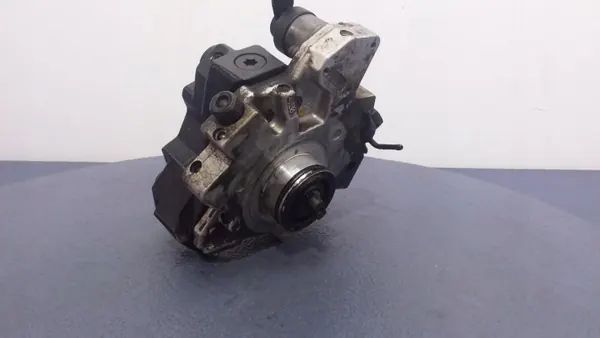 OEM 33100-27400 ruiskutuspumppu Hyundai Tucsonille image 3