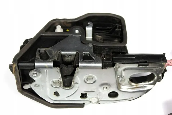 Linke Hintertürschloss Soft Close BMW F10 F11 7154515 image 3