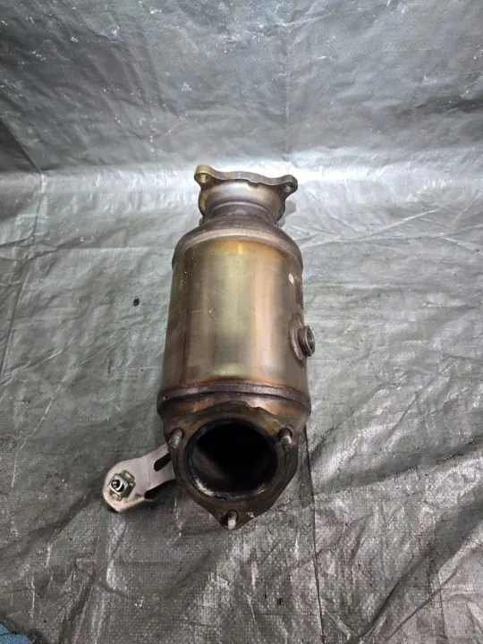 DPF/Catalizador Audi usado OEM 1KL0131703AQ image 6